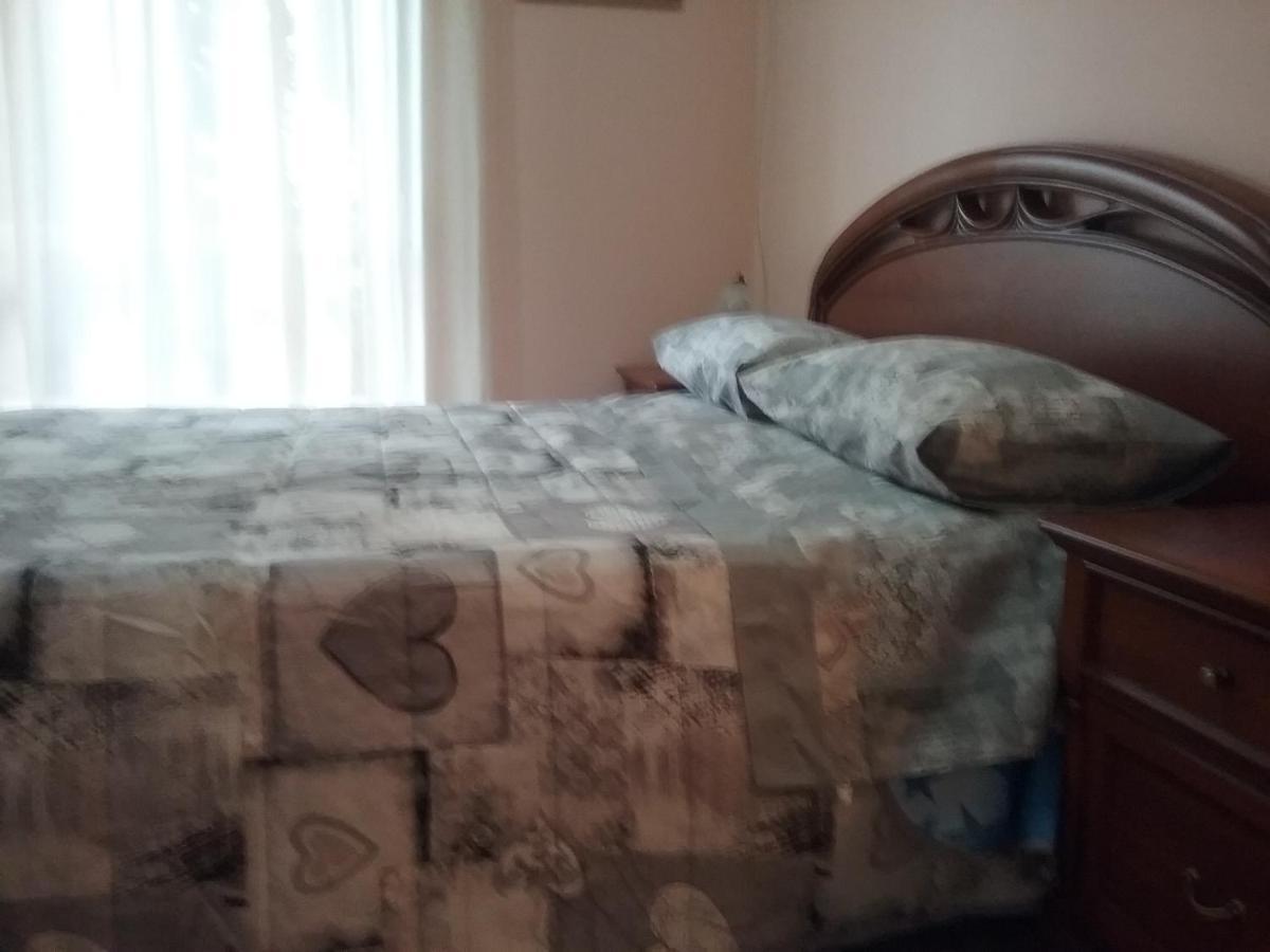Apartamento Nel Giardino Fiorito Salerno Exterior foto