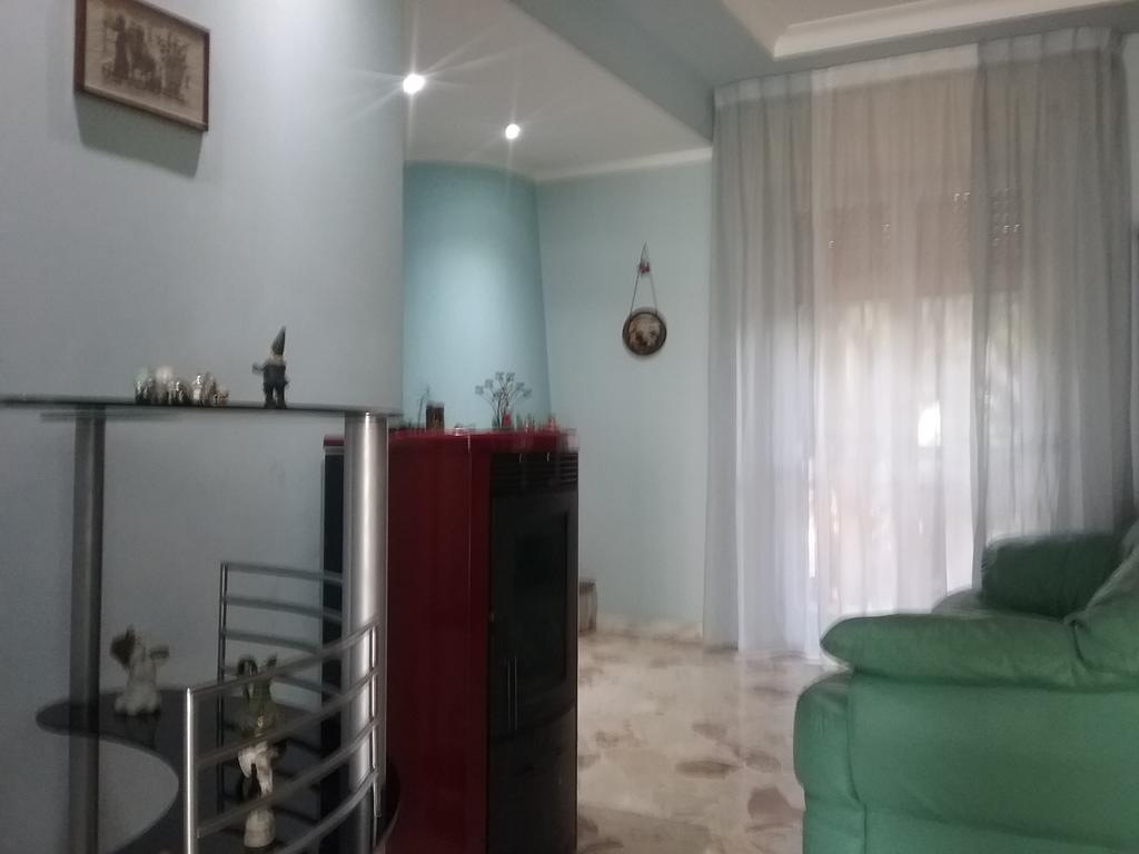 Apartamento Nel Giardino Fiorito Salerno Exterior foto